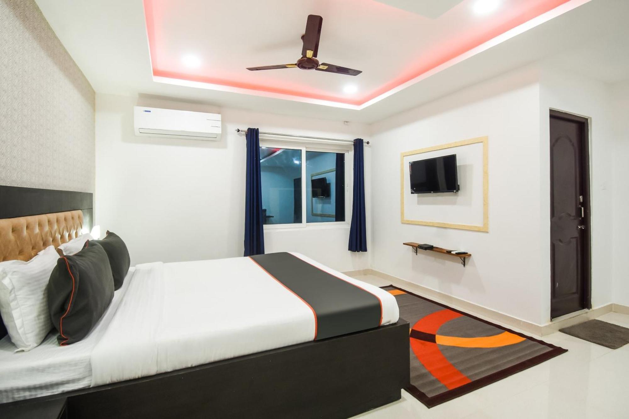 Collection O Red Velvet Premium Hotel Balianta Bagian luar foto